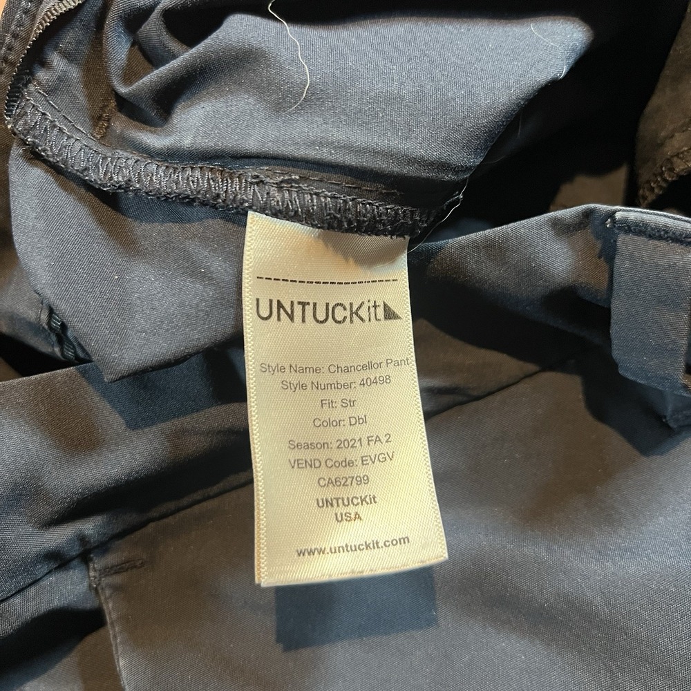 UNTUCKit Men's Chino Pants 34x32 Navy Blue Business‎ Comfort Office wear - Picture 4 of 9